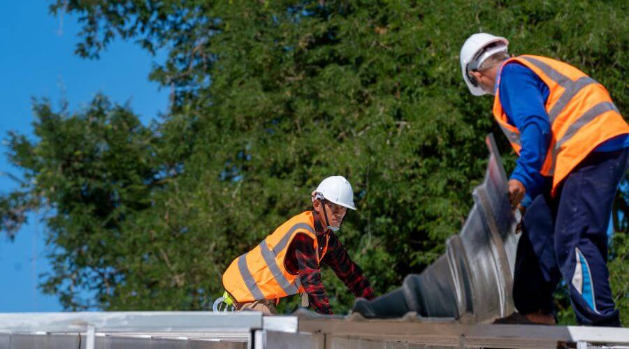 Professional Flat Roofing Installation in Hooper, WA